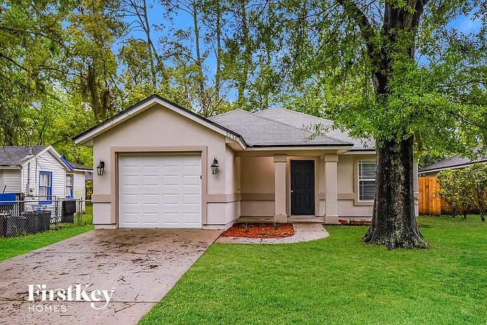 1st image of 1210 Pangola Dr