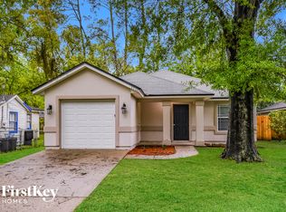 1210 Pangola Dr, Jacksonville, FL 32205