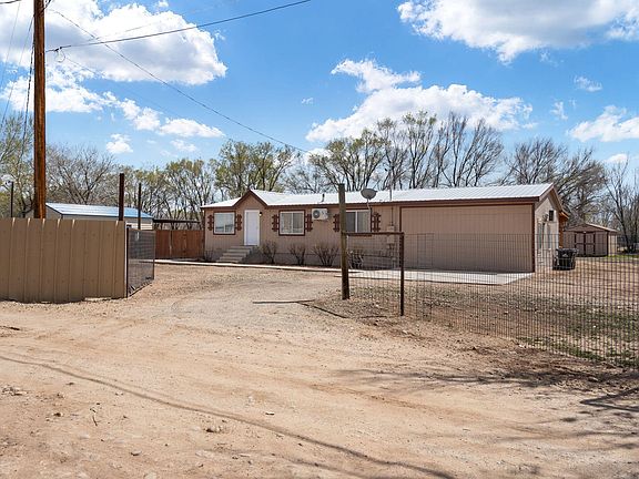 2nd image of 6 Sycamore Ln