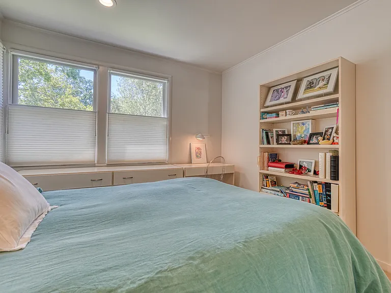 1704 San Anselmo Ave — Photo 8