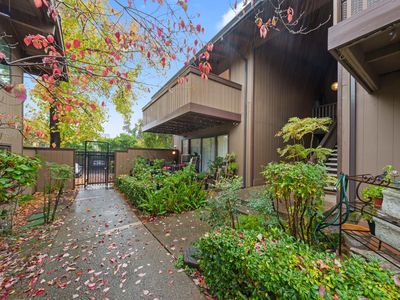 2416 Larkspur Ln APT 232, Sacramento, CA, 95825
