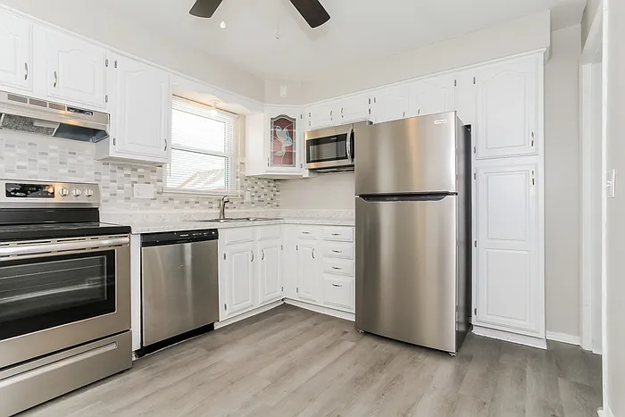 5325 Plumridge Dr — Photo 6
