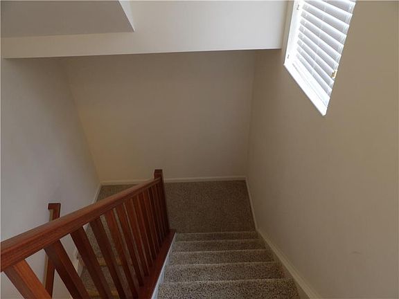 3rd image of 2179 Rolling Hills Dr