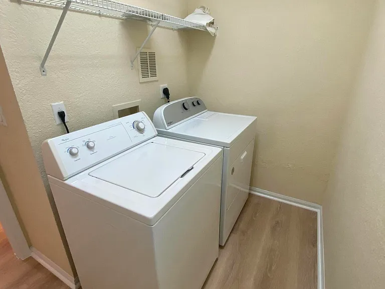 4456 Regal Ct — Photo 6