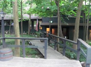 4921 Singing Trees Dr, Racine, WI 53406