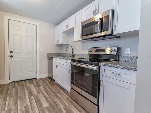 3rd image of 702 W Plaza Pl APT A
