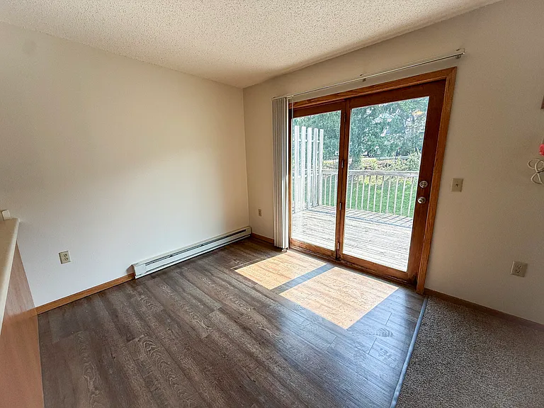 2804 Edgewood Dr SW #4 — Photo 3