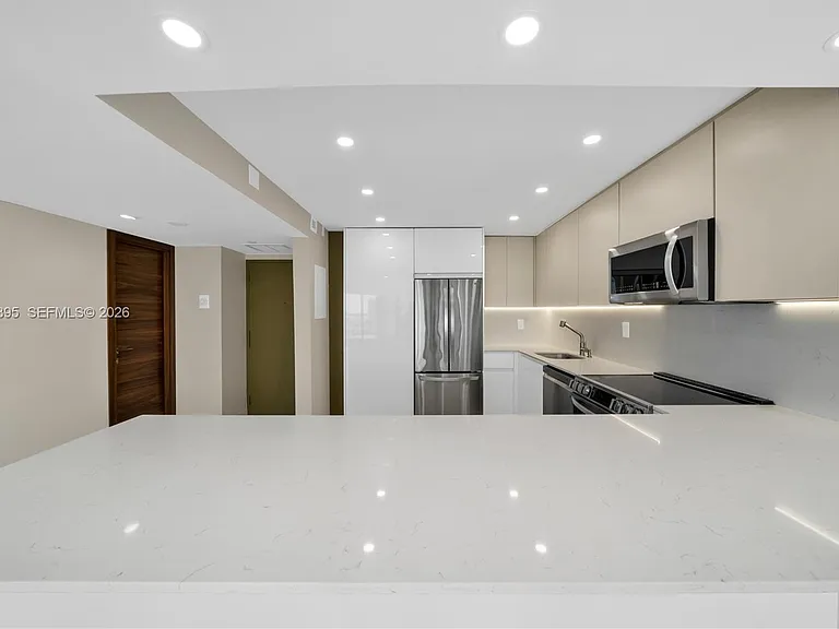 1865 Brickell Ave #A606 — Photo 8