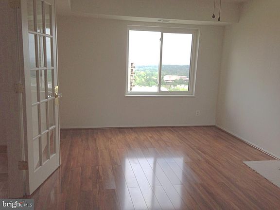 4th image of 8350 Greensboro Dr APT 908