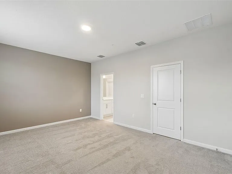 827 Creeping Fig St — Photo 12