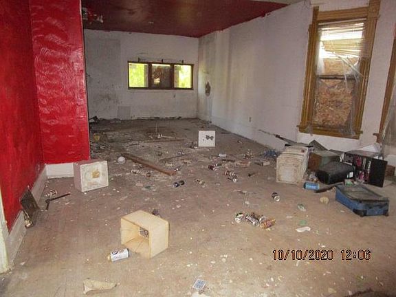 3rd image of 2720 N 23rd St #2722