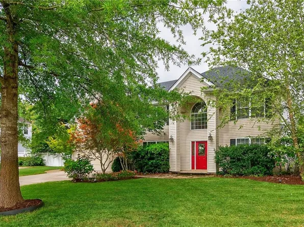 3709 Cypress Vine Ln, Virginia Beach, VA 23456