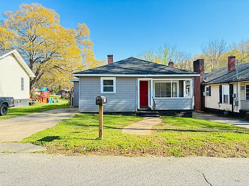 410 Carolina Ave Photo 1