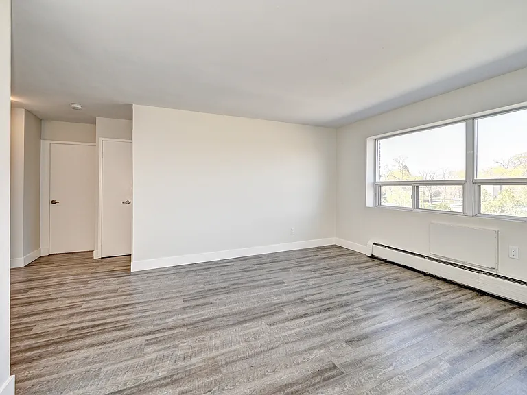 120 Grand Ave — Photo 12