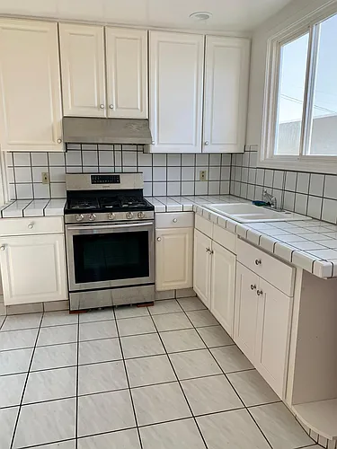 2329 32nd Ave #1 Photo 1