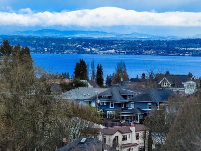 1130 17th Avenue E, Seattle, WA, 98112