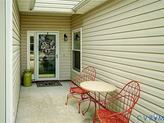 3rd image of 4188 English Holly Cir