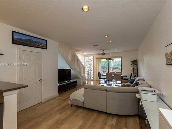 3rd image of 4154 Forest Dr #4154