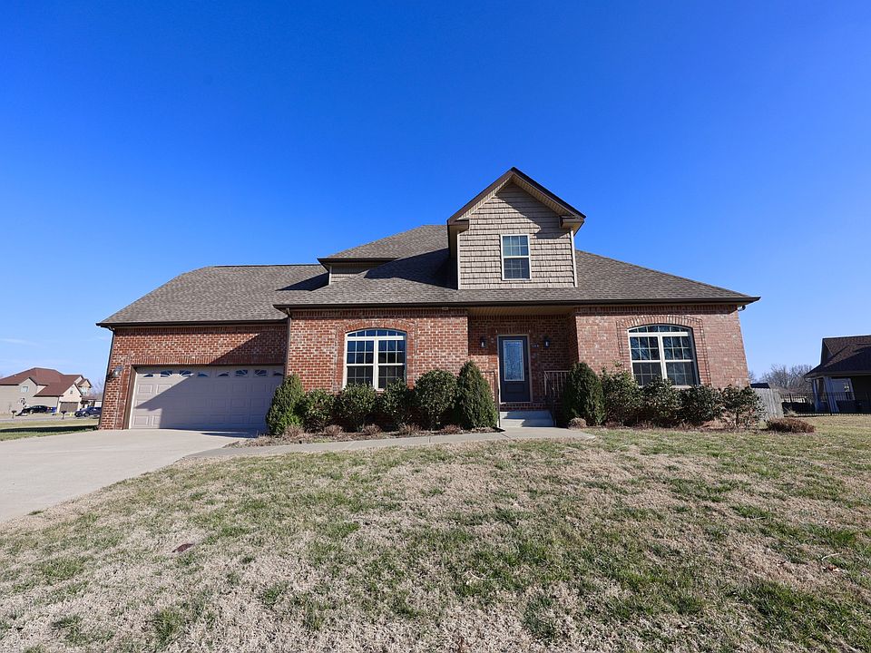 1st image of 309 Ellington Dr