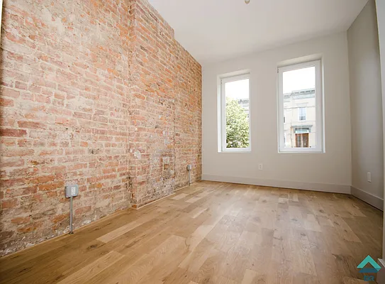 Rented by EXR | media 39