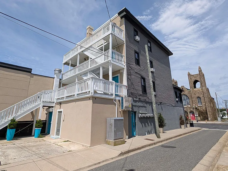 526 Atlantic Ave — Photo 7
