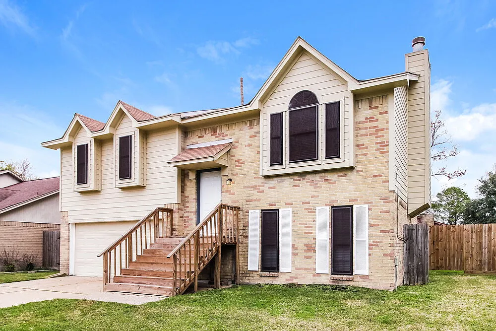 4 bed, 2.5 bath, 1620 sqft, $2,105 — Photo 4