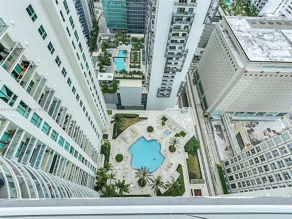 4th image of 300 S Biscayne Blvd #T-3409