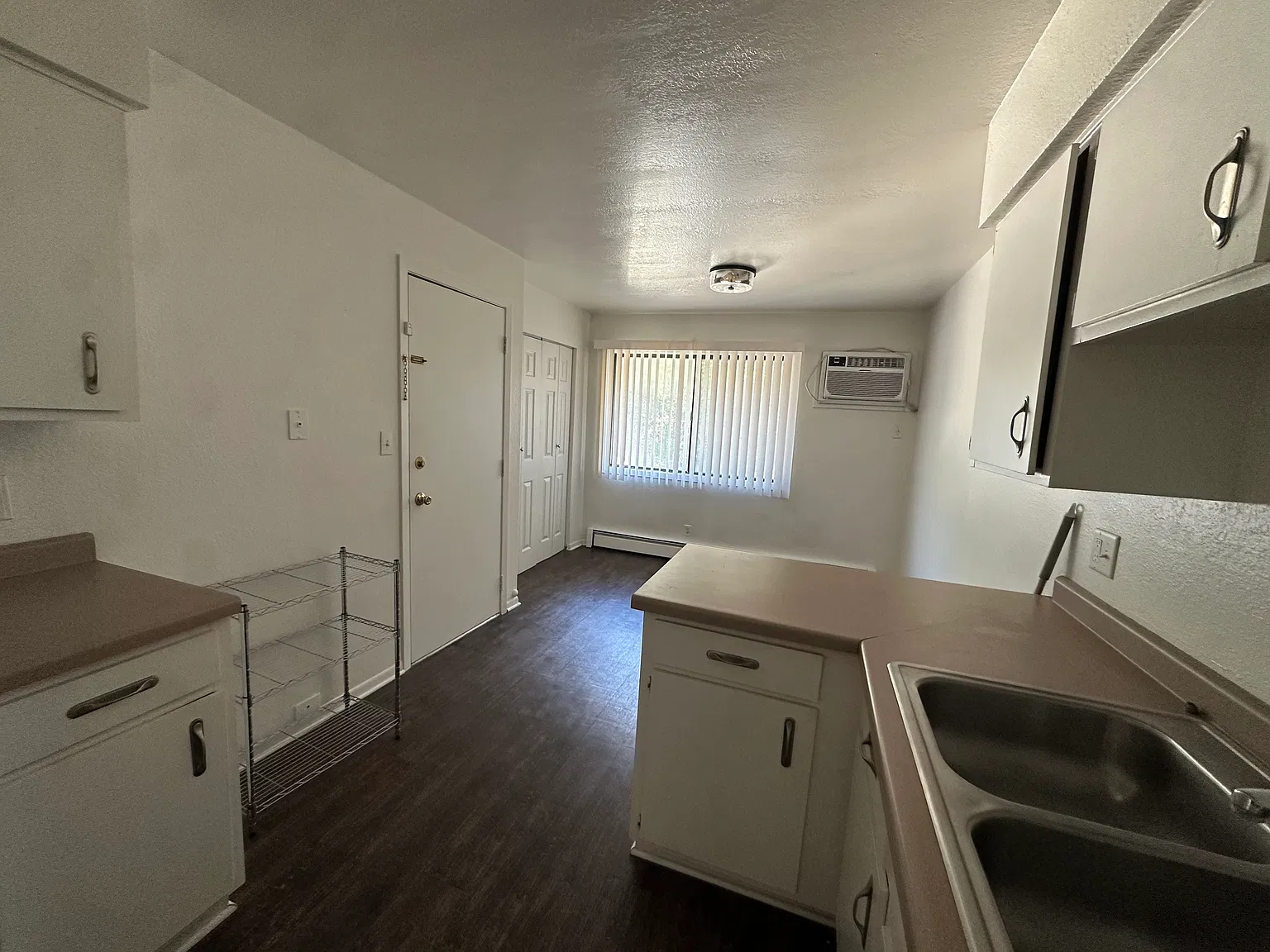 2 bed, $1,150 — Photo 3
