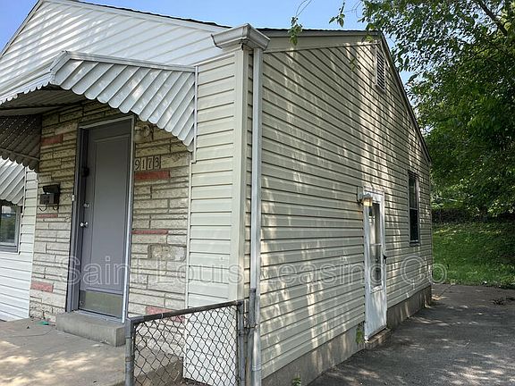 4th image of 9173 Belcour Dr
