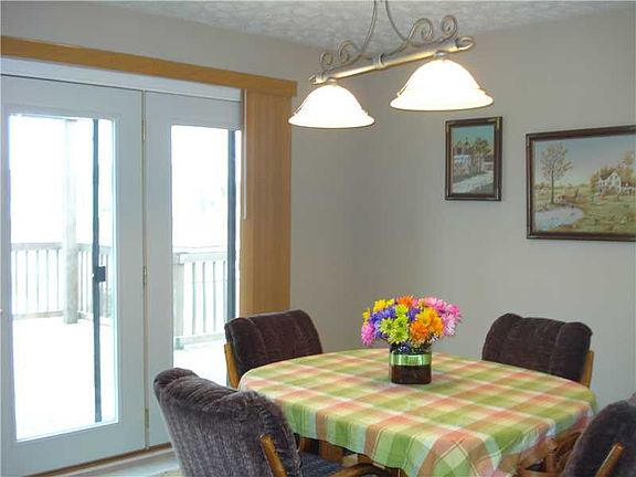 Breakfast Area/Room.