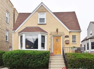 4947 W Eddy St, Chicago, IL 60641
