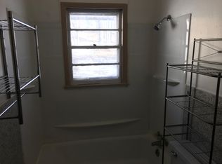 1917 E 31st St, Des Moines, IA 50317