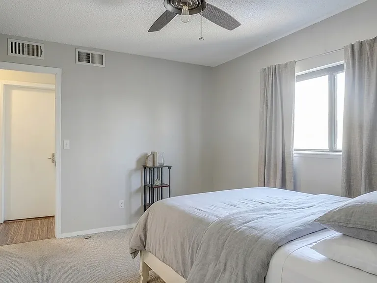 6435 Chantilly Pl — Photo 41