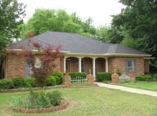 102 Banyan Rd, Starkville, MS 39759