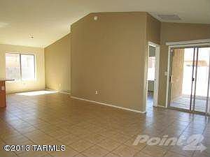 022-195102 great room