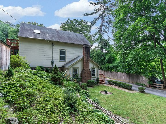 4th image of 4 Juengstville Ln