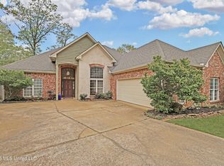 77 Moss Woods Dr, Madison, MS 39110