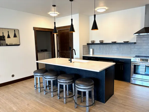 34 5th St W #204, Columbia Falls, MT 59912