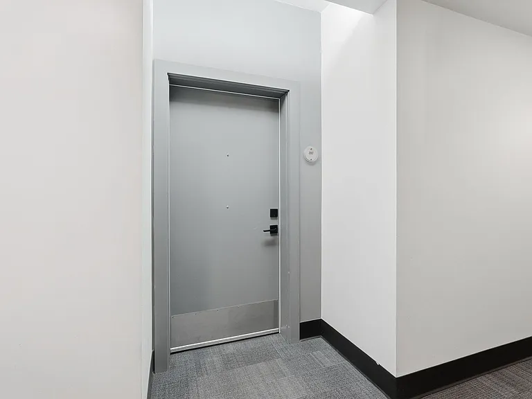 Elevate Your Urban Experience! Move in before the end of the month and get 10 weeks FREE Rent! — Photo 17