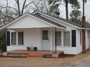 606 Pulaski Ave, Nashville, GA 31639