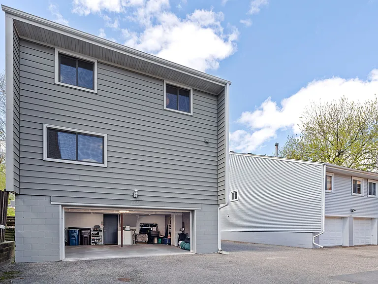 3475 Pilgrim Ln N #3475 — Photo 32