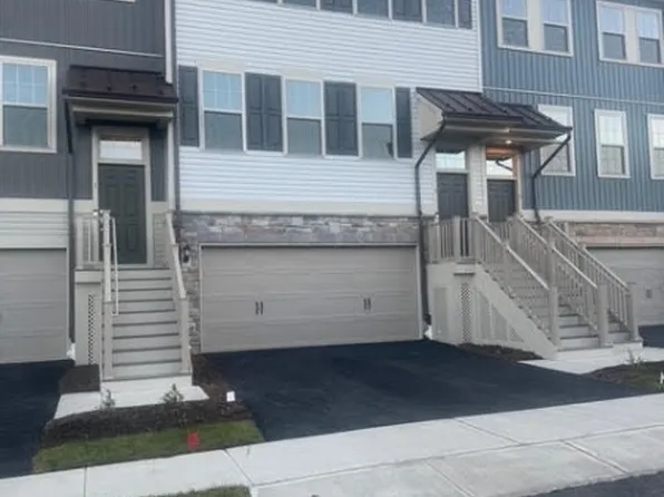 3 General Winds Way, Denville, NJ 07834