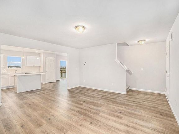 5th image of 13879 Oasis Ave