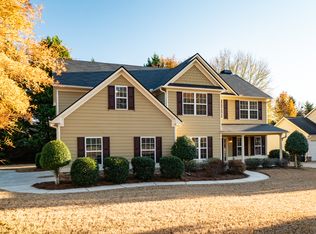 357 Oakland Bay Ct, Loganville, GA 30052