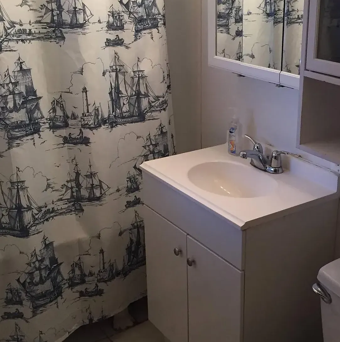 1 bed, 1000 sqft, $2,400 — Photo 1