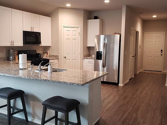 3rd image of 14518 Breezy Orchard Trl