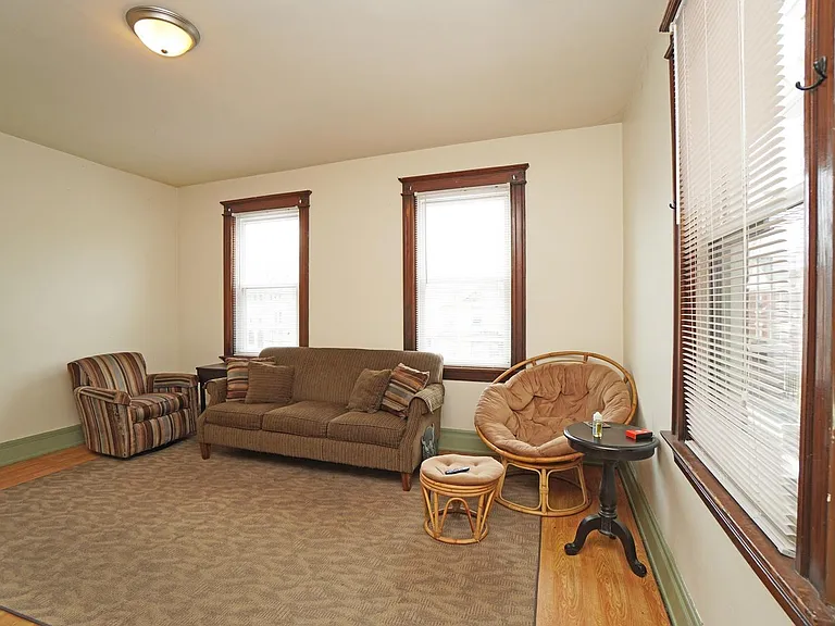 2374 Fairview Ave #2 — Photo 4