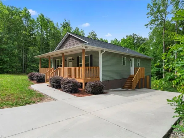 247 Lake Dr #9, Lexington, NC 27295