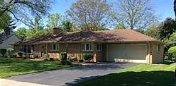 1st image of 620 Oak Knolls Ave N