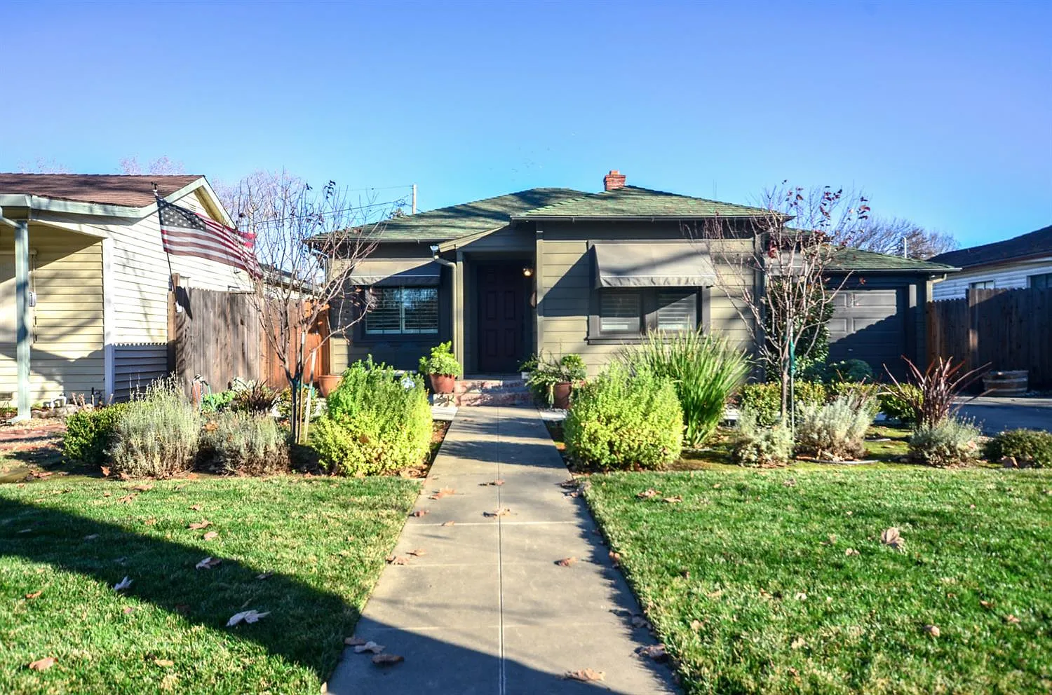 14 Jackson St photo 1